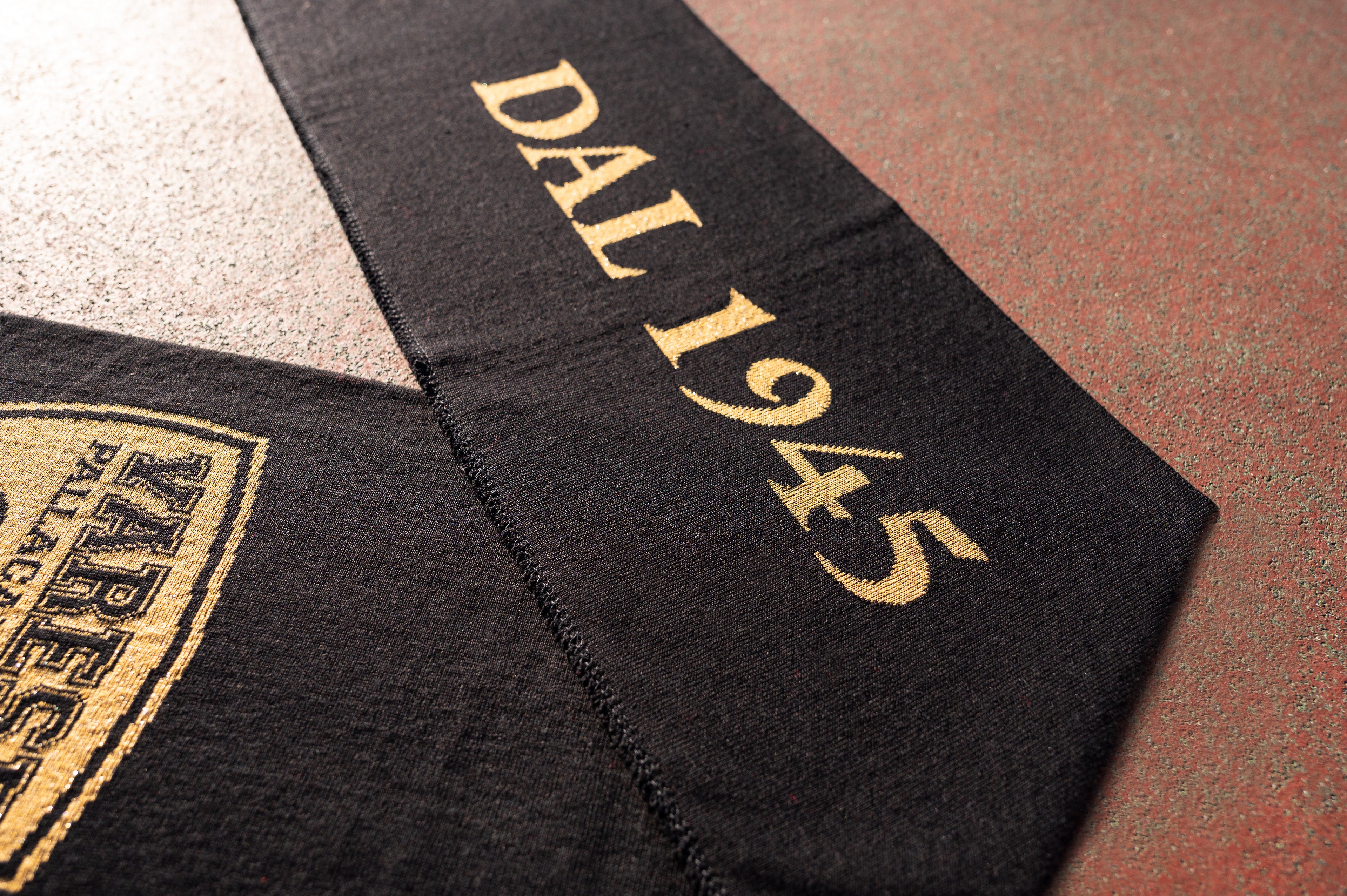 Sciarpa celebrativa 80° - NERA E ORO