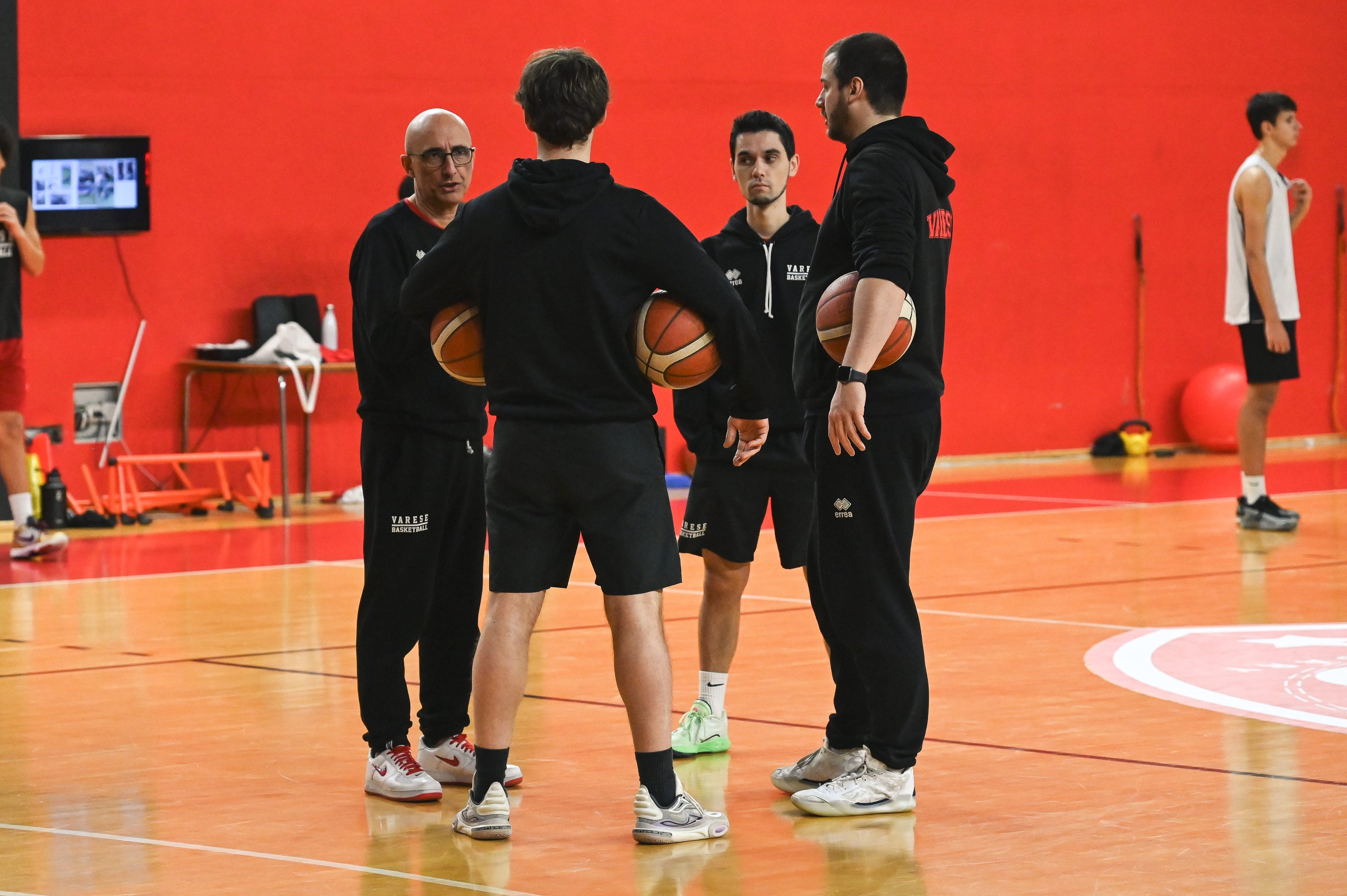 COACHES INTERNSHIP PROGRAM