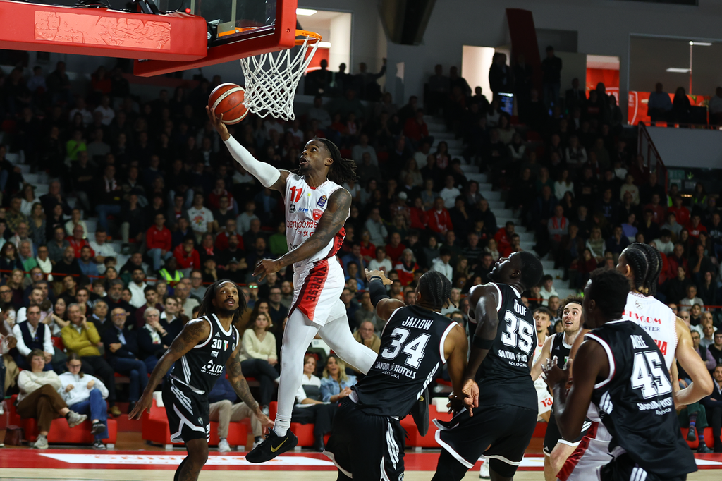 Ike Iroegbu Canotta Bianca - Game Worn e Autografata